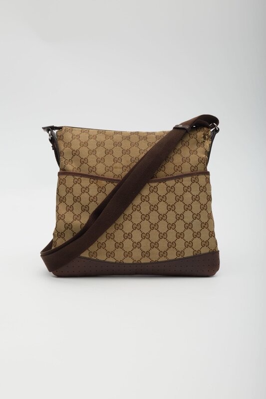 GUCCI GUCCI MONOGRAM PERFORATED FLAT MESSENGER BAG EBONY