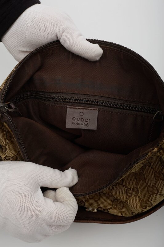 GUCCI GUCCI MONOGRAM PERFORATED FLAT MESSENGER BAG EBONY