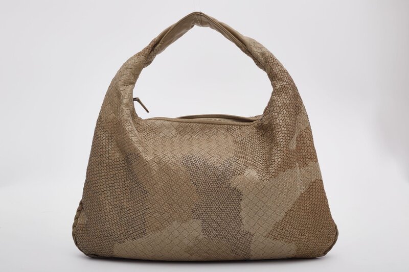 BOTTEGA VENETA BOTTEGA VENETA NAPPA INTRECCIATO EMBROIDERED MAXI HOBO BAG