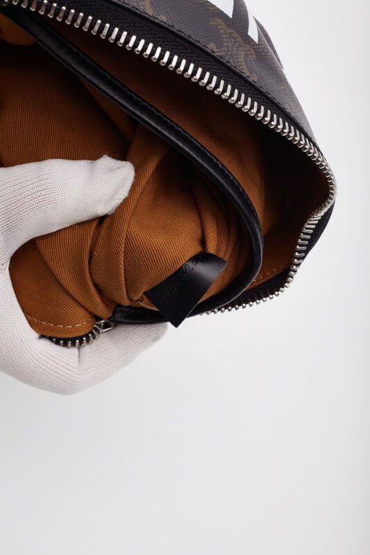 CELINE CELINE TRIOMPHE LOGO CANVAS BELT BAG BLACK