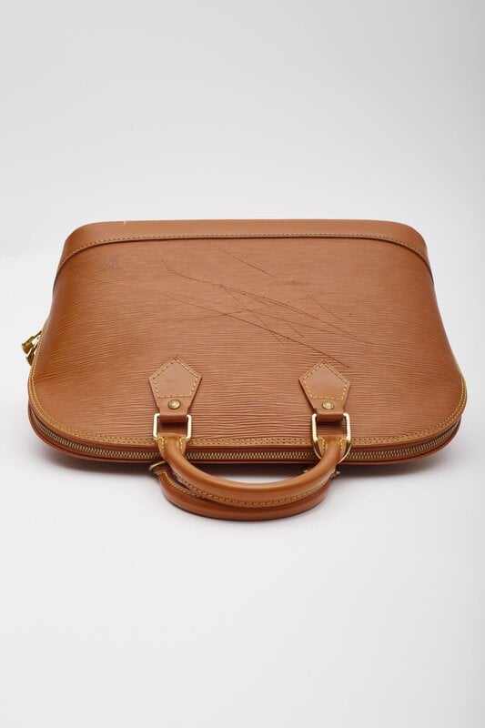 LOUIS VUITTON LOUIS VUITTON EPI LEATHER CIPANGO ORANGE ALMA PM HANDBAG