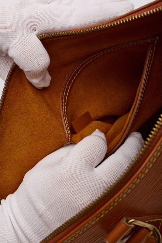LOUIS VUITTON LOUIS VUITTON EPI LEATHER CIPANGO ORANGE ALMA PM HANDBAG