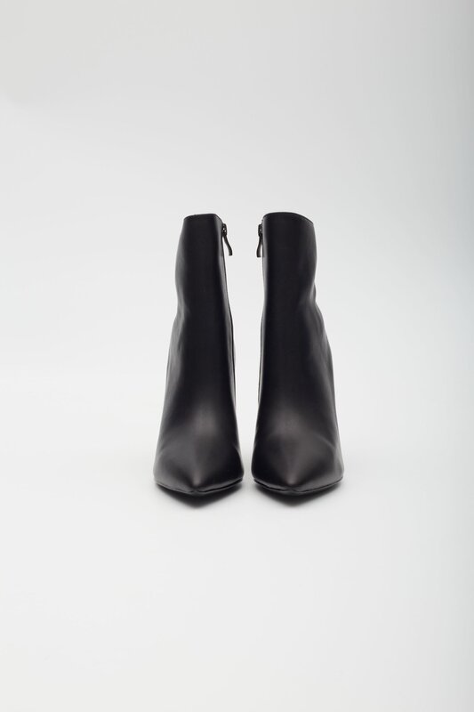 SAINT LAURENT SAINT LAURENT BLACK LEATHER OPYUM 85 ANKLE BOOTS