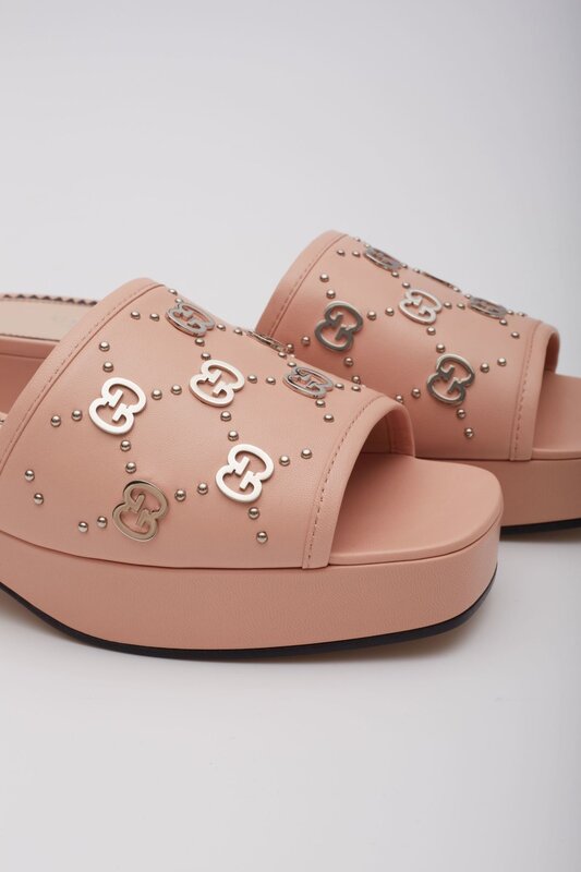 GUCCI GUCCI STUDS PERFECT PINK 40MM PLATFORM SANDALS
