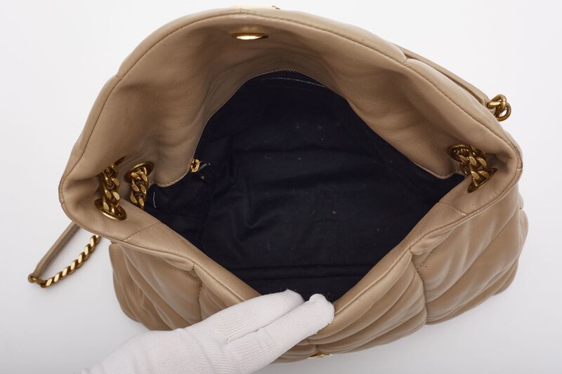 SAINT LAURENT SAINT LAURENT BEIGE LOULOU PUFFER SHOULDER BAG (PRE LOVED)