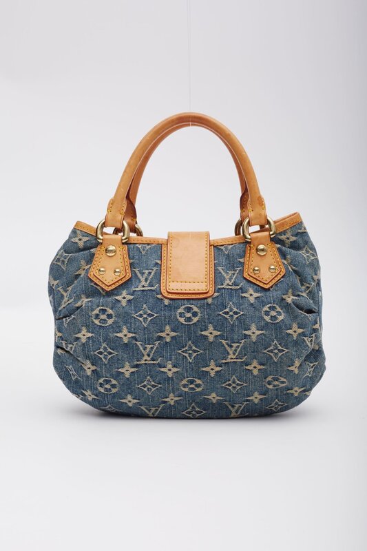 Pleaty louis vuitton hotsell