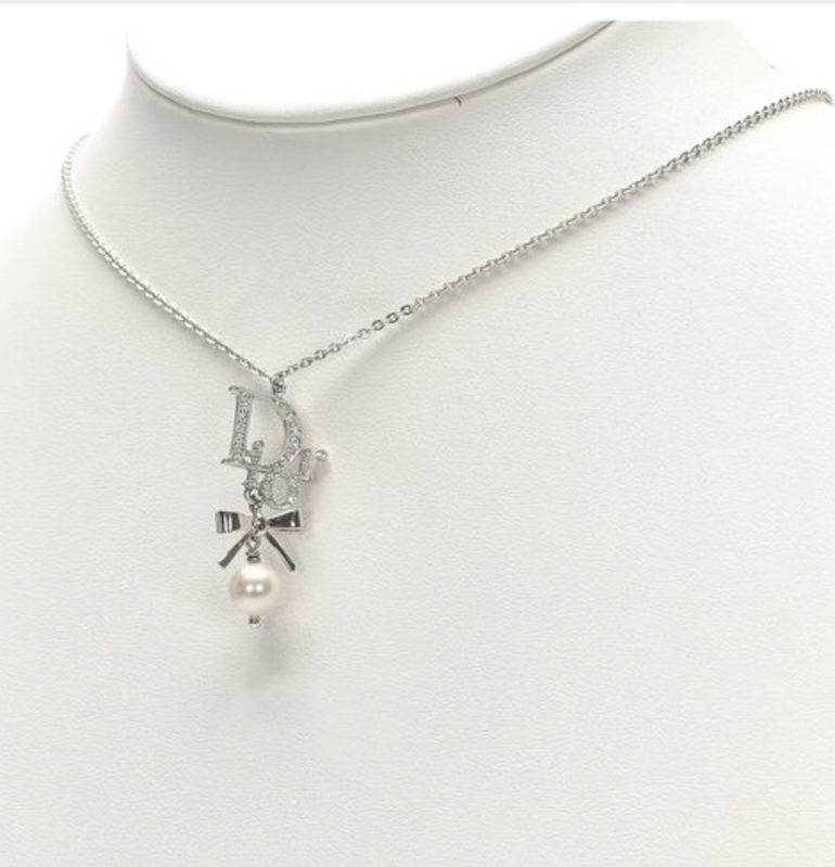 CHRISTIAN DIOR DIOR SILVER RIBBON PEARL PENDANT DROP NECKLACE