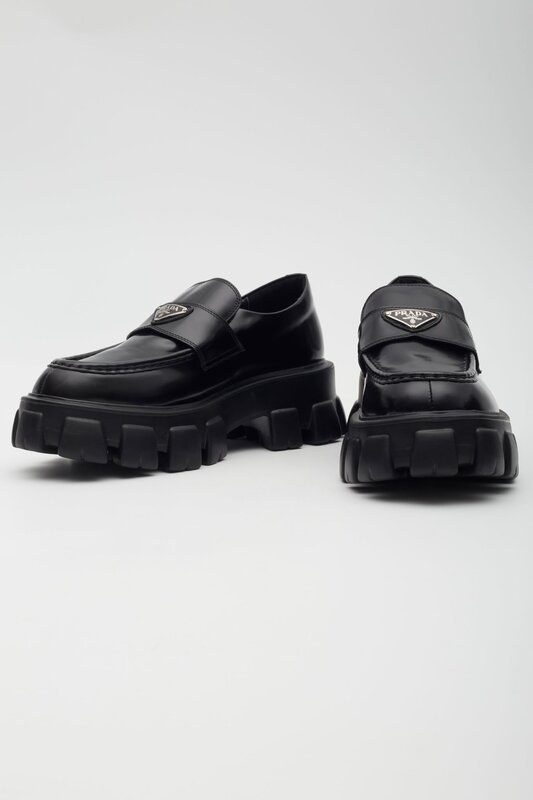 BCBG PRADA BRUSHED LEATHER BLACK MONOLITH LOAFER WOMENS