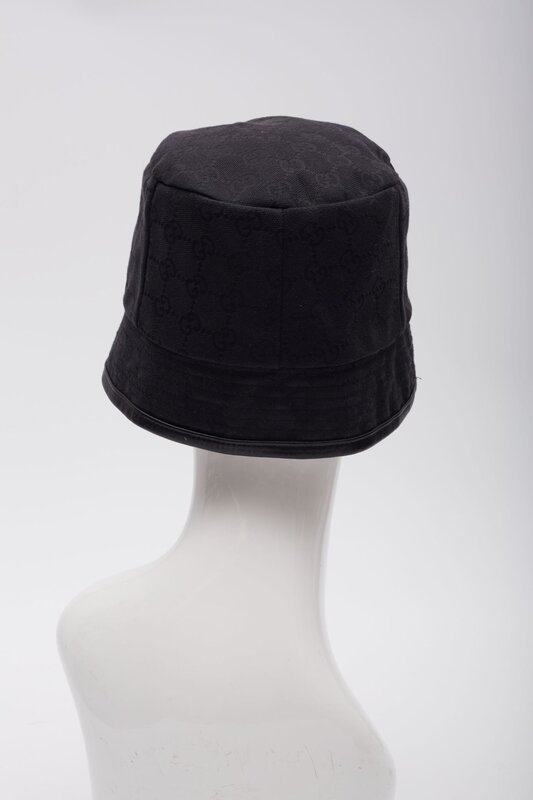 GUCCI GUCCI MONOGRAM BLACK BUCKET HAT
