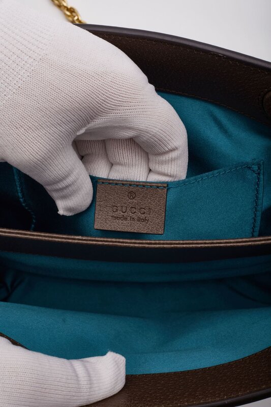GUCCI GUCCI GG SUPREME MONOGRAM WEB OPHIDIA CHAIN SHOULDER EBONY SMALL
