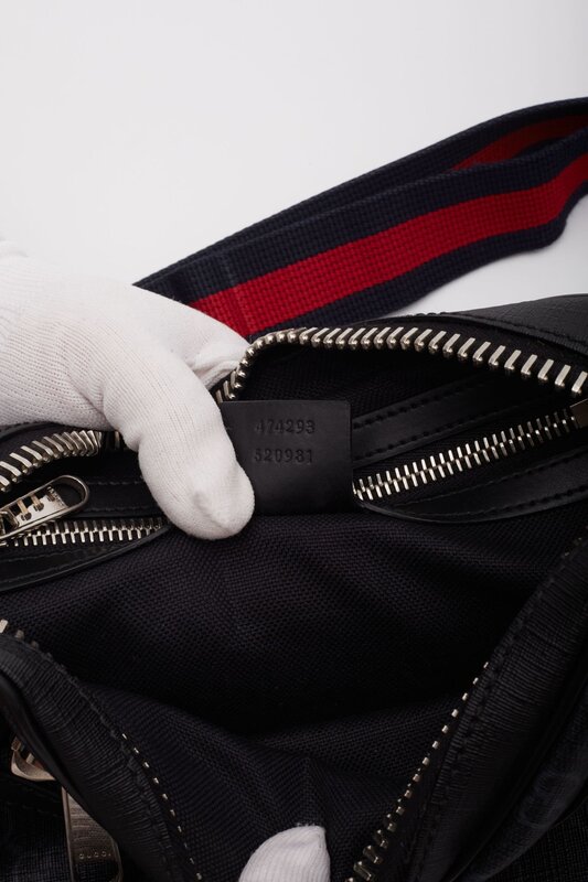 GUCCI GUCCI BLACK MONOGRAM GG SUPREME WEB BELT BAG