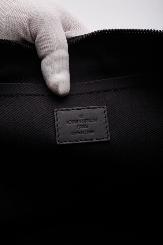 LOUIS VUITTON LOUIS VUITTON CALFSKIN MONOGRAM BLACK SHADOW DISCOVERY POCHETTE BAG