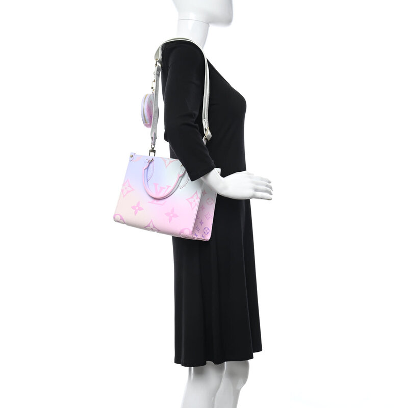 LOUIS VUITTON LOUIS VUITTON ONTHEGO SUNRISE PASTEL MULTICOLORED TOTE BAG