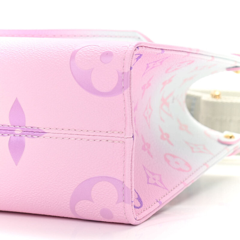 LOUIS VUITTON LOUIS VUITTON ONTHEGO SUNRISE PASTEL MULTICOLORED TOTE BAG