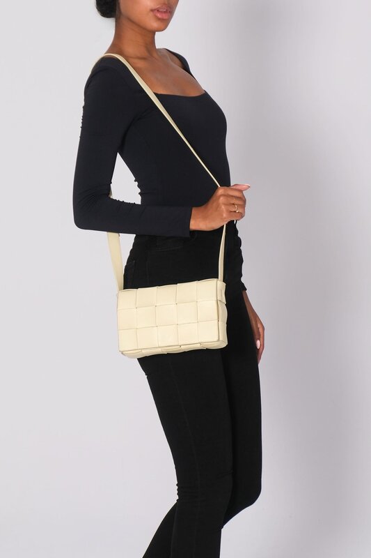 BOTTEGA VENETA BOTTEGA VENETA PALE YELLOW LEATHER INTRECCIATO MAXI CASSETTE BAG