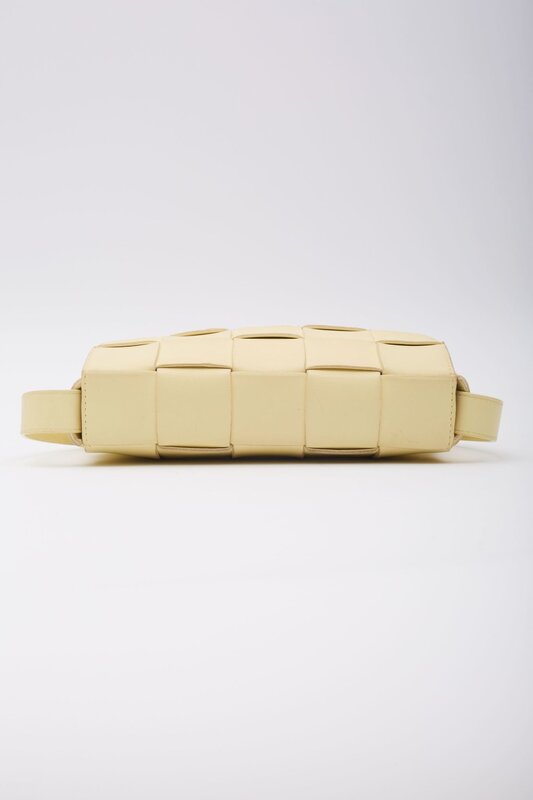 BOTTEGA VENETA BOTTEGA VENETA PALE YELLOW LEATHER INTRECCIATO MAXI CASSETTE BAG