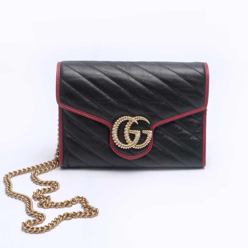 GUCCI GUCCI DOUBLE G MARMONT MINI  WALLET ON  CHAIN TORCHON  BLACK