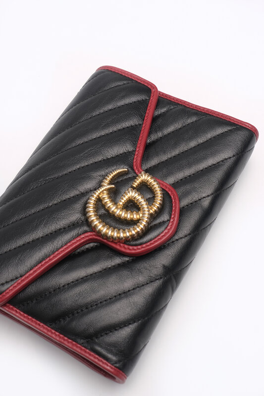 GUCCI GUCCI DOUBLE G MARMONT MINI  WALLET ON  CHAIN TORCHON  BLACK