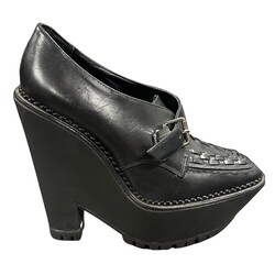 BURBERRY BLACK LEATHER PRORSUM ANGELSEY WEDGE (EU 40)