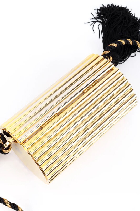 YVES SAINT LAURENT YVES SAINT LAURENT VINTAGE MINAUDIÈRE OPIUM BOX BAG GOLD METAL 1980s