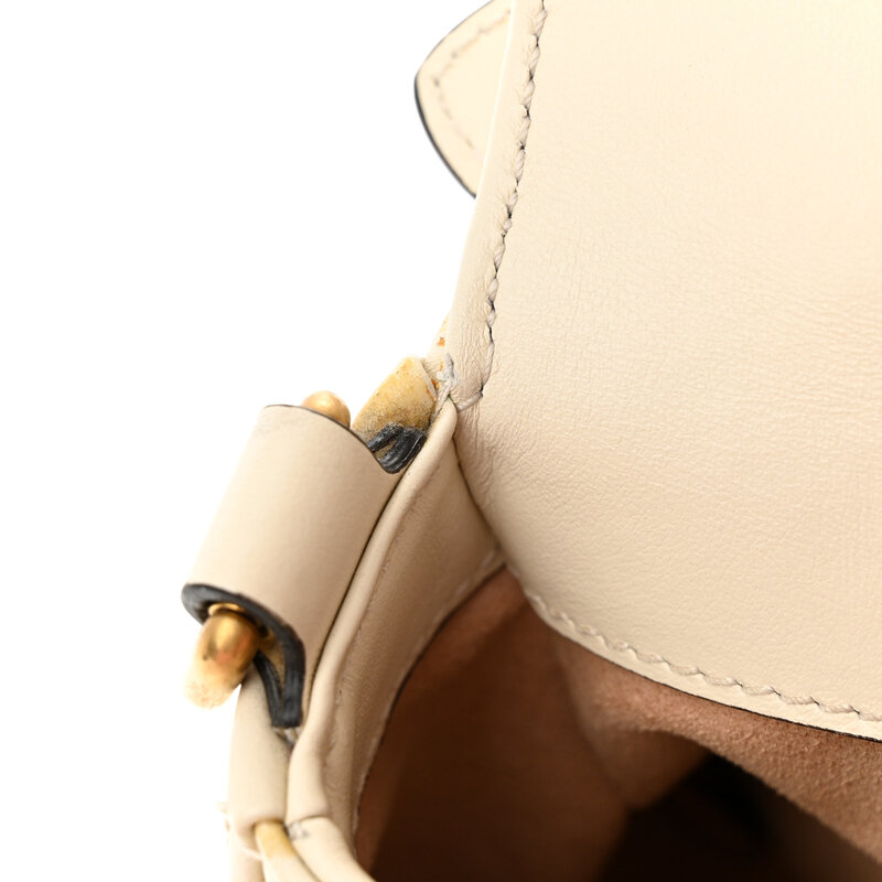 GUCCI GUCCI GG MARMONT CALFSKIN MATELASSE SHOULDER BAG WHITE MINI