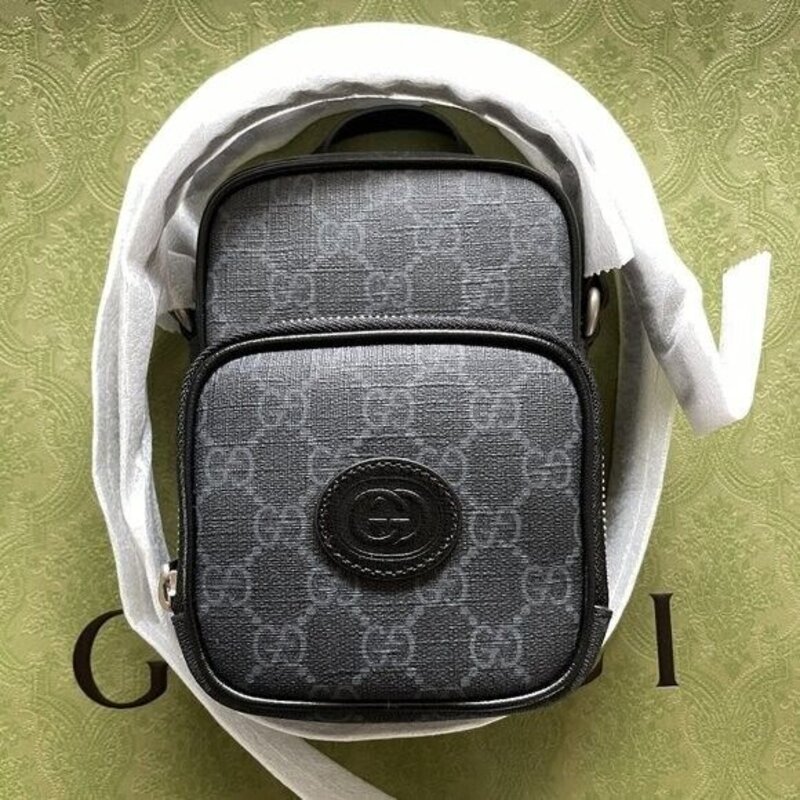 GUCCI GUCCI GG SUPREME MONOGRAM RETRO SHOULDER BAG BLACK MINI
