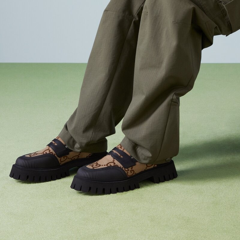GUCCI GUCCI JUMBO GG JACQUARD CAMEL CANVAS CHUNKY LOAFERS