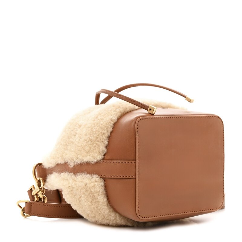 SAINT LAURENT SAINT LAURENT BEIGE LAMBSKIN SHEARLING EMMANUELLE BUCKET BAG