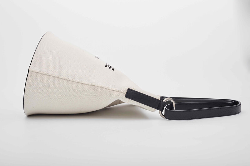 SAINT LAURENT SAINT LAURENT RIVE GAUCHE TUSCANY WHITE LINEN BUCKET BAG