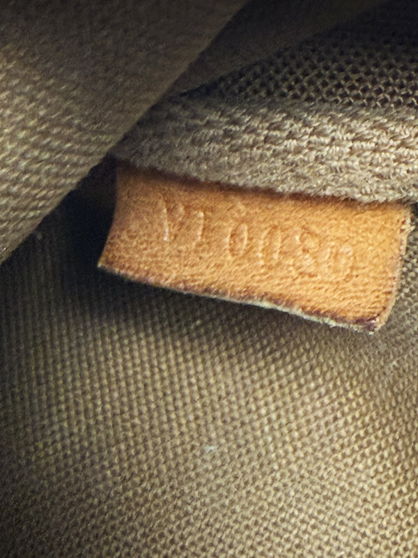 LOUIS VUITTON LOUIS VUITTON POCHETTE ACCESOIRES