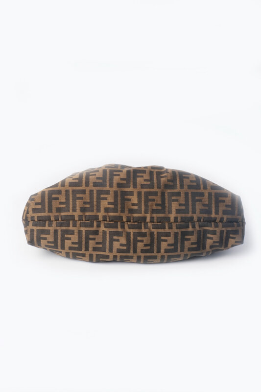 FENDI FENDI  ZUCCA BAUGETTE FF CHEF MM WHITE  STRAP