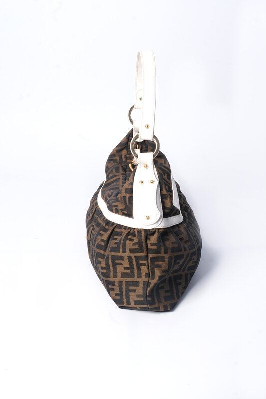 FENDI FENDI  ZUCCA BAUGETTE FF CHEF MM WHITE  STRAP