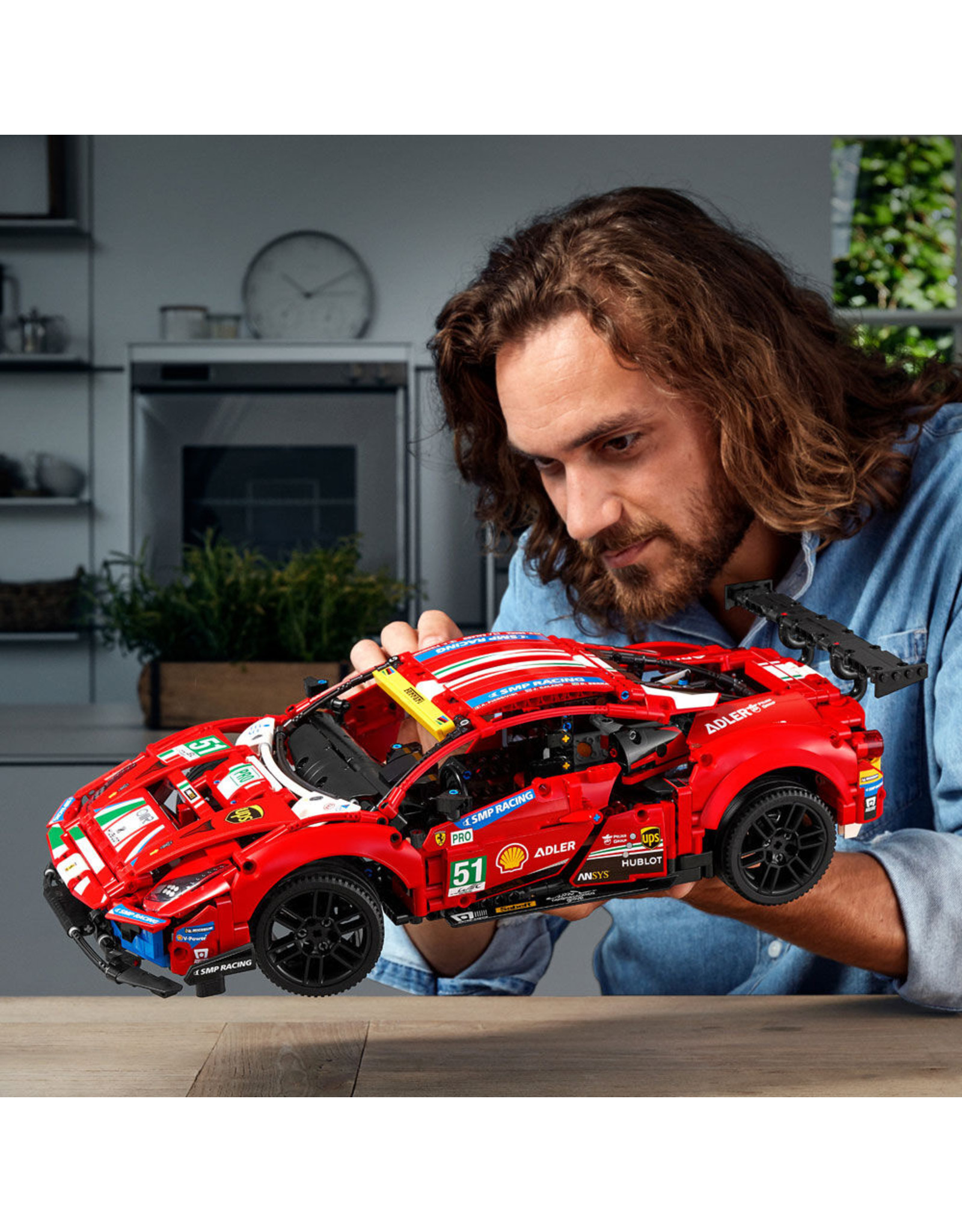 LEGO Technic 42125 Ferrari 488 GTE "AF Corse #51"