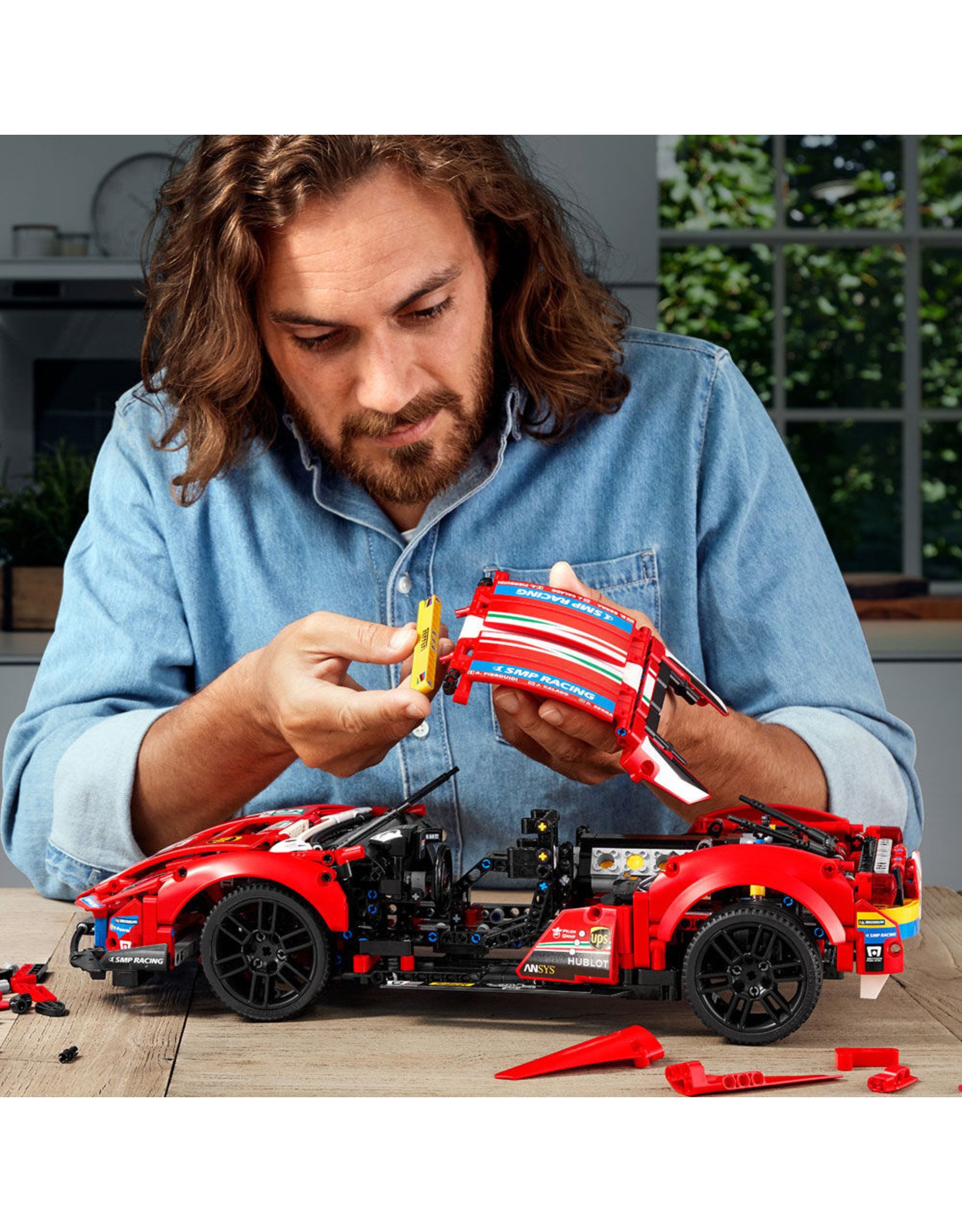 LEGO Technic 42125 Ferrari 488 GTE "AF Corse #51"