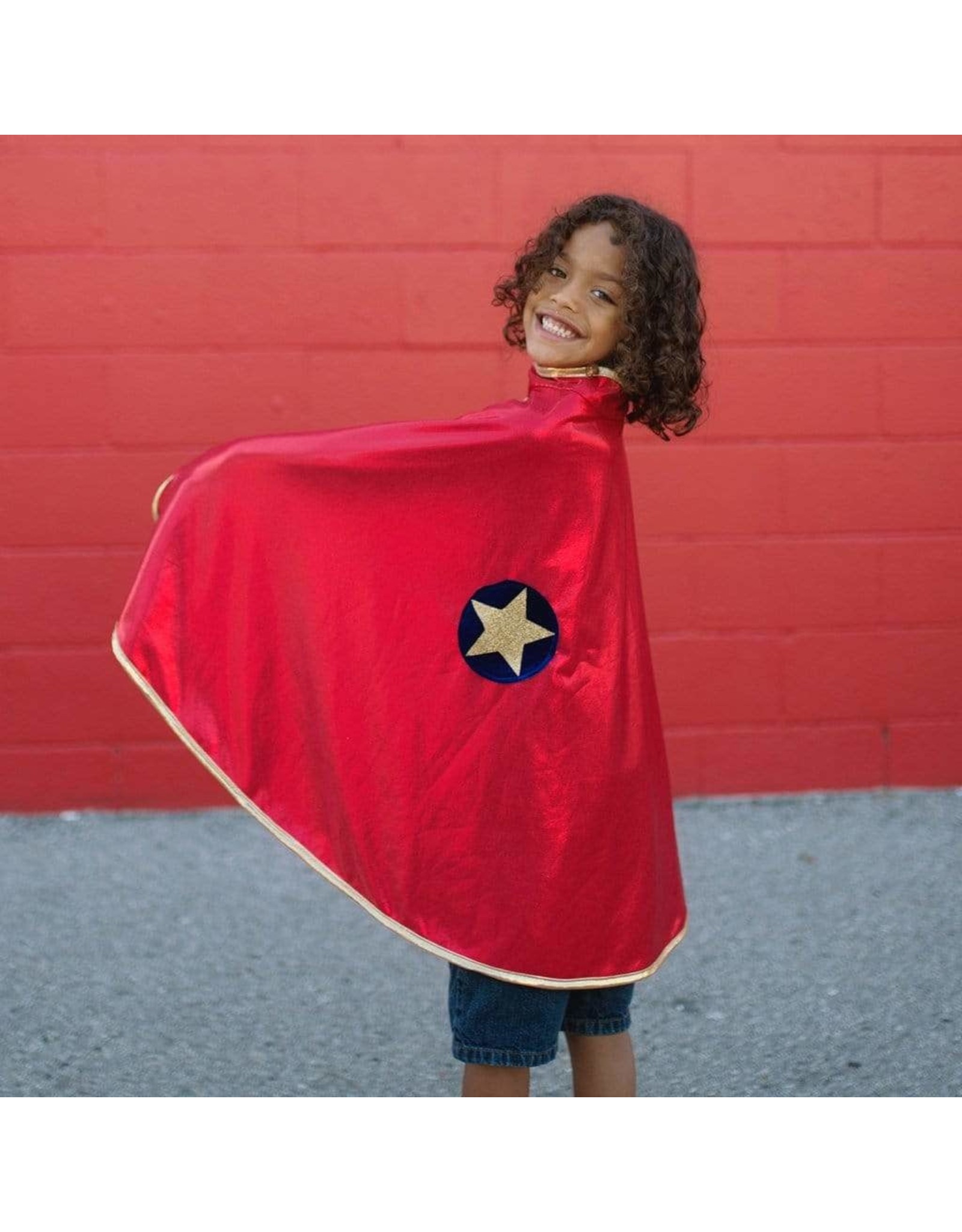 Great Pretenders Reversible Wonder Cape  Red/Gold  Size 5-6