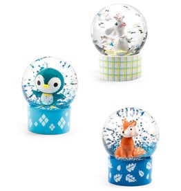 Djeco So Wild Snow Globe