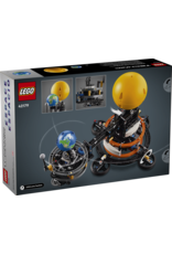 LEGO Technic 42179 Planet Earth and Moon in Orbit