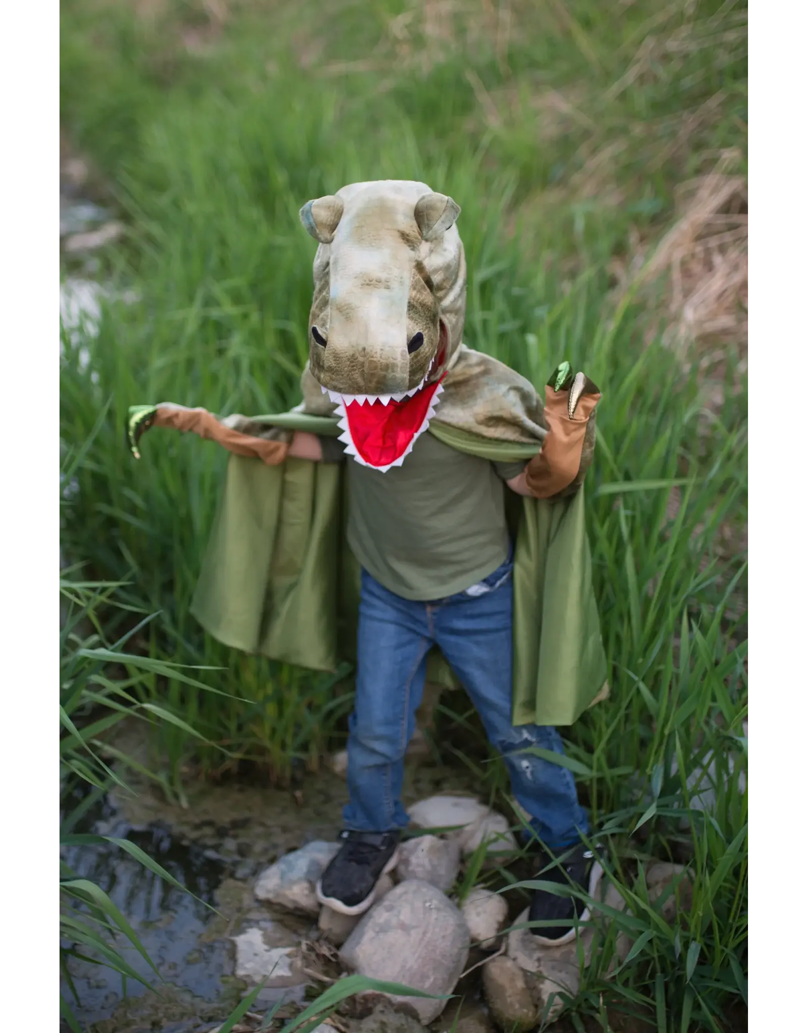 Great Pretenders Grandasaurus T-Rex Cape w/Claws Size 7-8