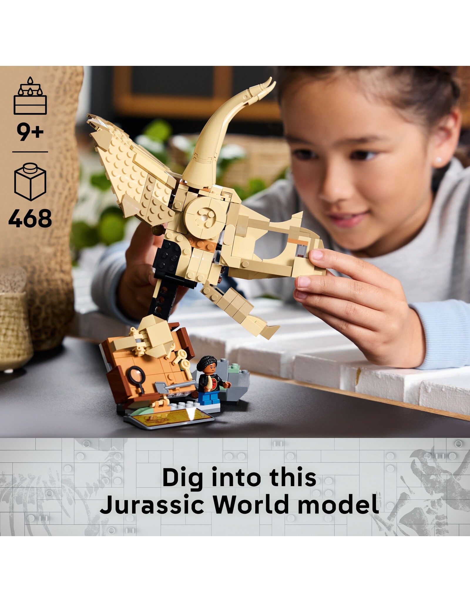 LEGO Jurassic World  76969 Dinosaur Fossils: Triceratops Skull