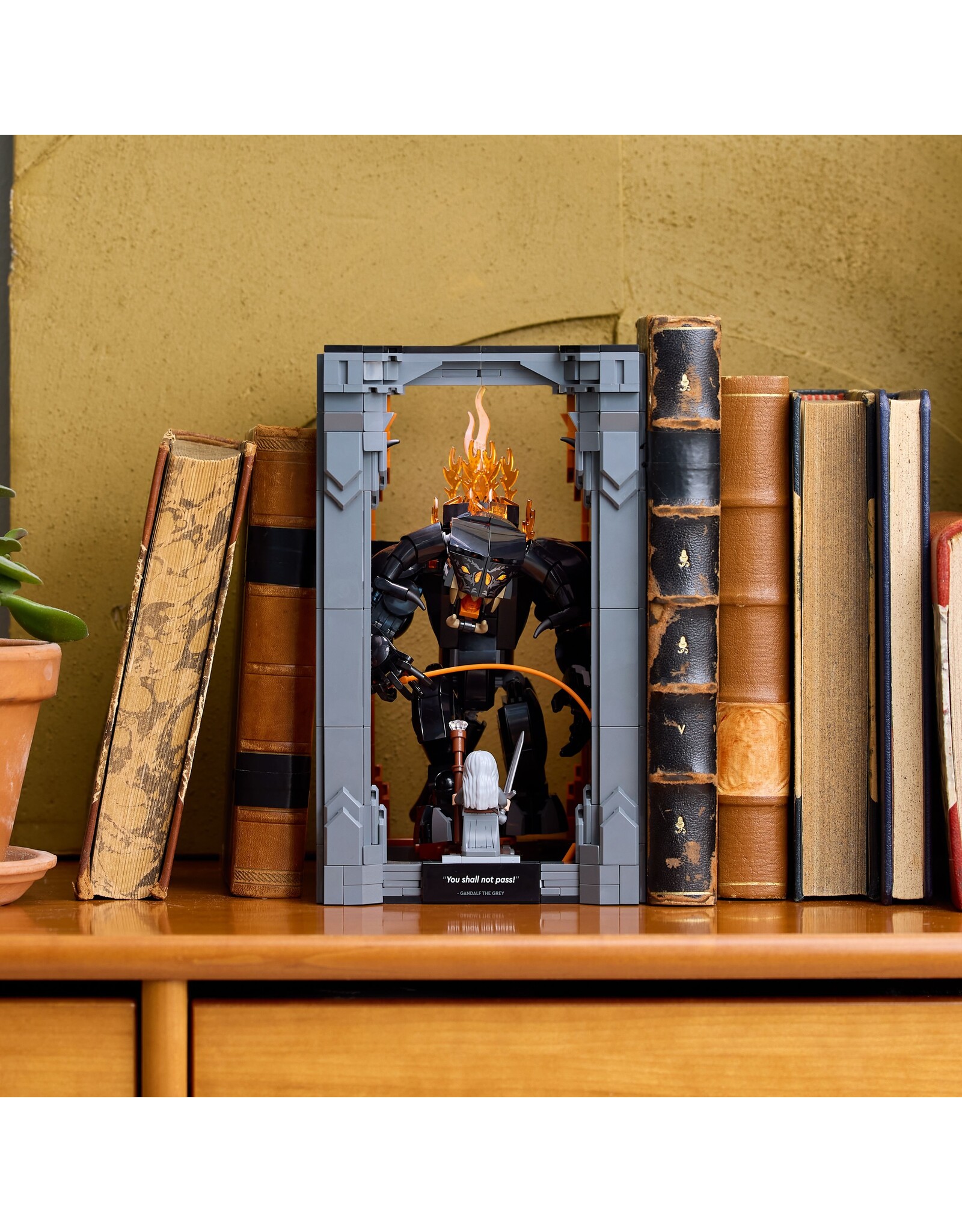 LEGO Icons 10367 The Lord of the Rings: Balrog™ Book Nook