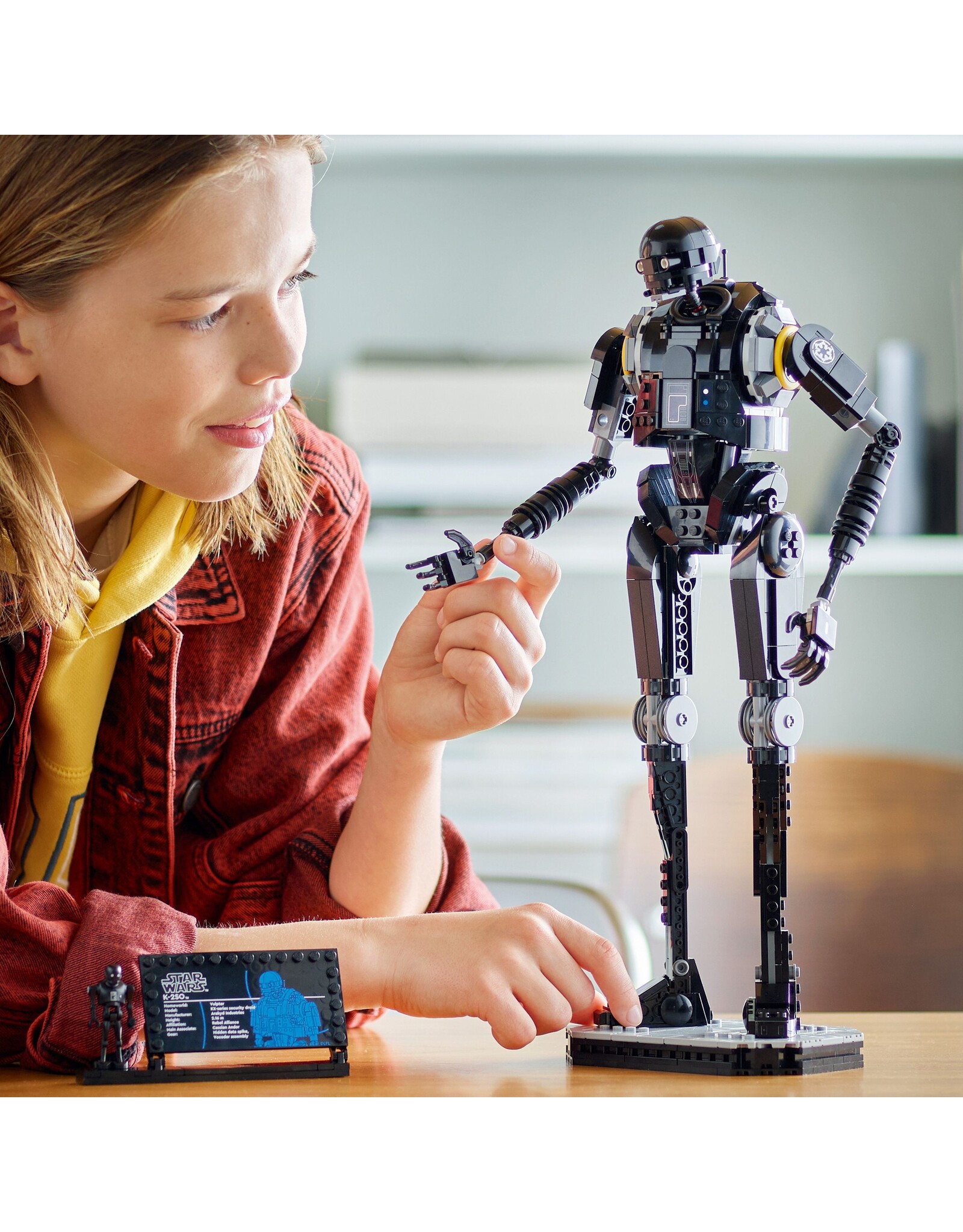 LEGO Star Wars™ 75434  K-2SO™ Security Droid