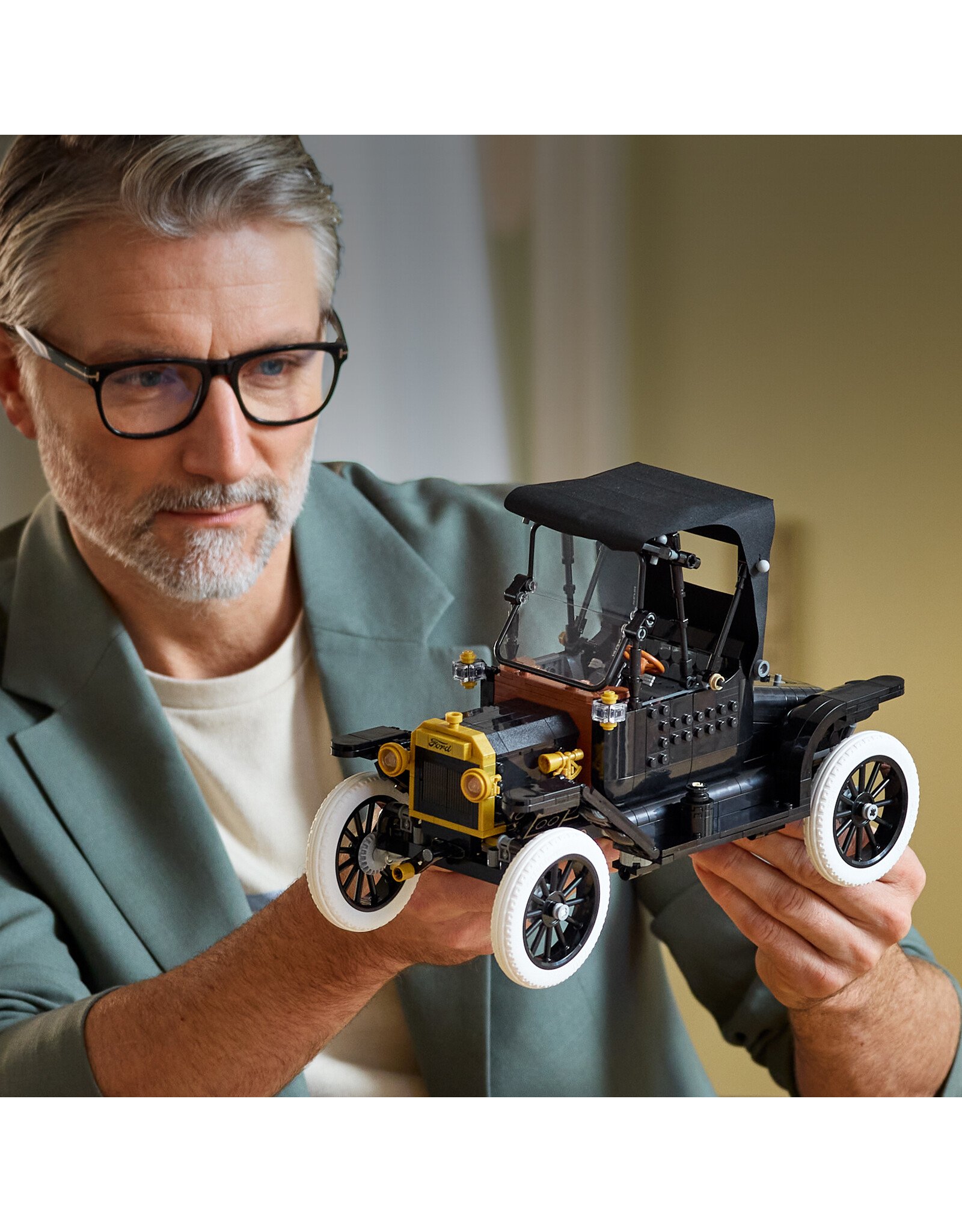 LEGO Icons 11376 Ford Model T