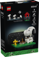 LEGO Ideas 21368 Peanuts: Snoopy's Doghouse