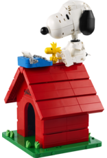 LEGO Ideas 21368 Peanuts: Snoopy's Doghouse
