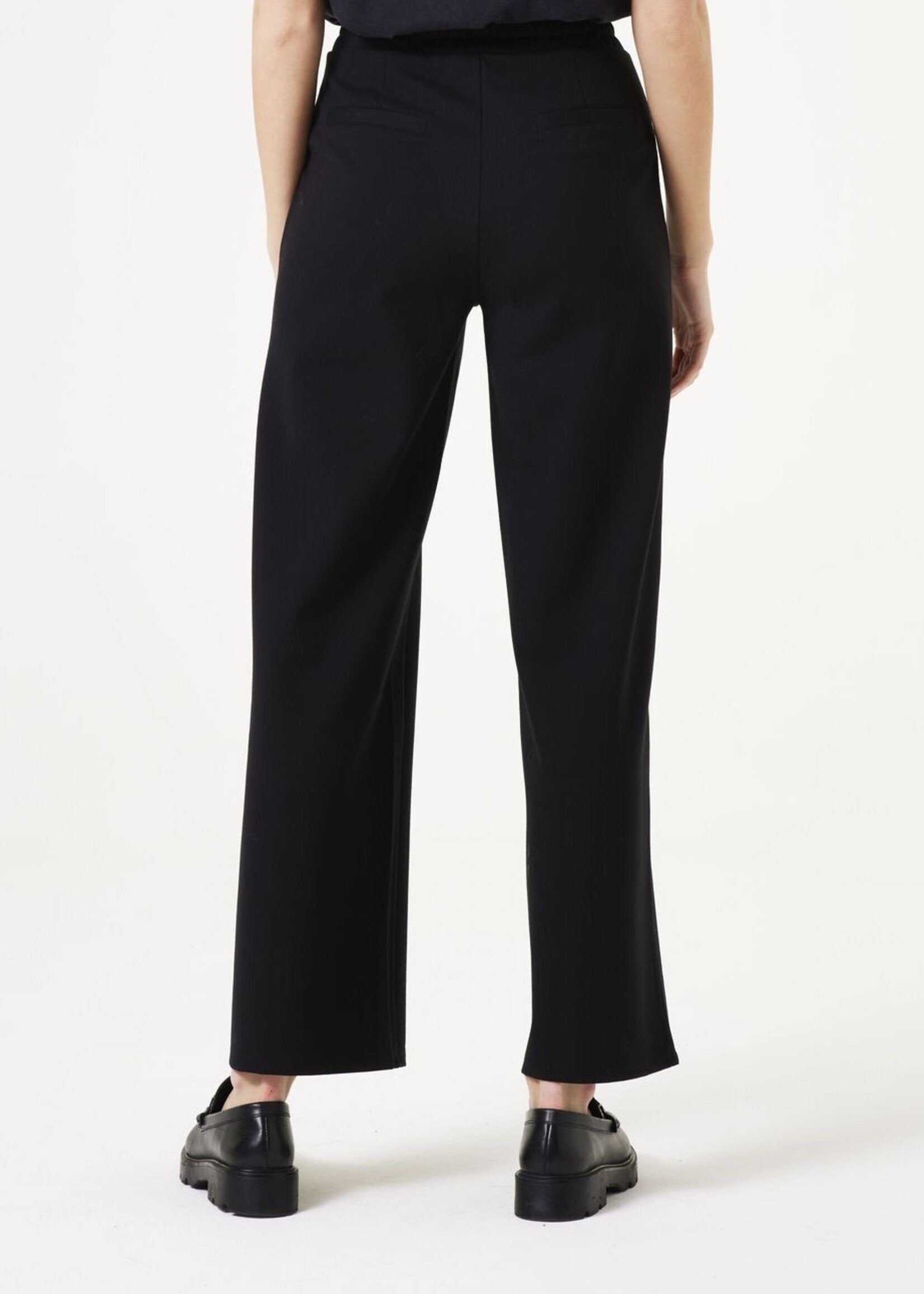 Wide Leg Pintuck Pant