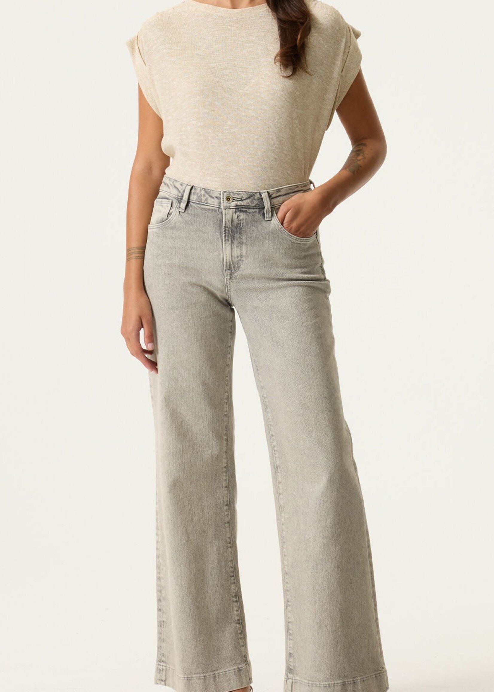 Garcia Gathered Shoulder Sleeveless Top