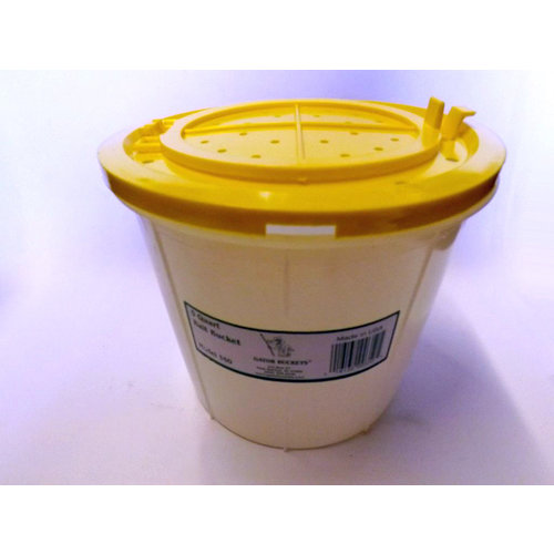 Gator Buckets Gator Minnow Bucket 5 QT. Gator Buckets Gator Minnow Bucket 5 QT.