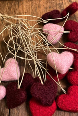 Crowberry Crafts Crowberry - Felt Hearts