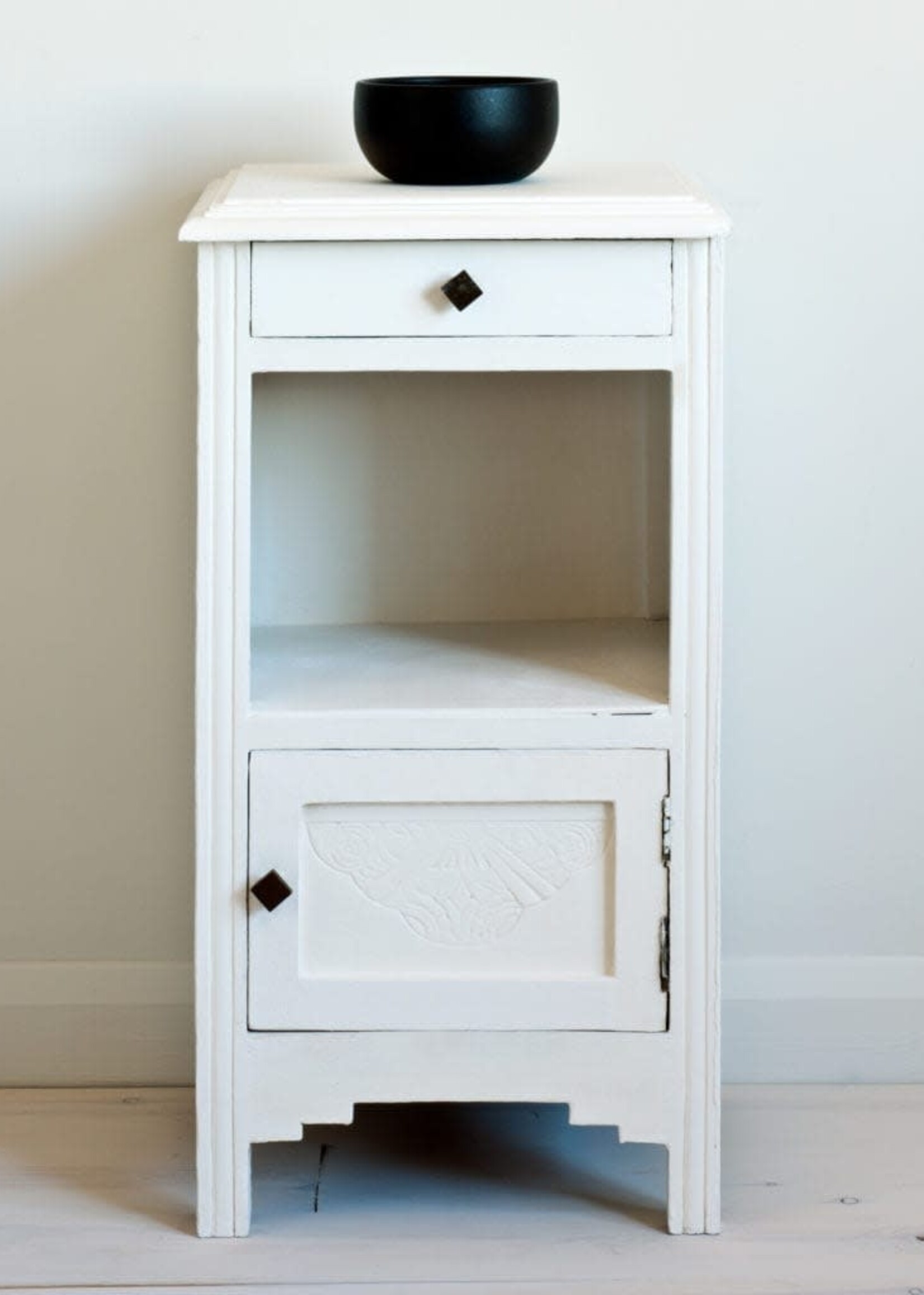 Annie Sloan Pure White 1L Chalk Paint® by Annie Sloan