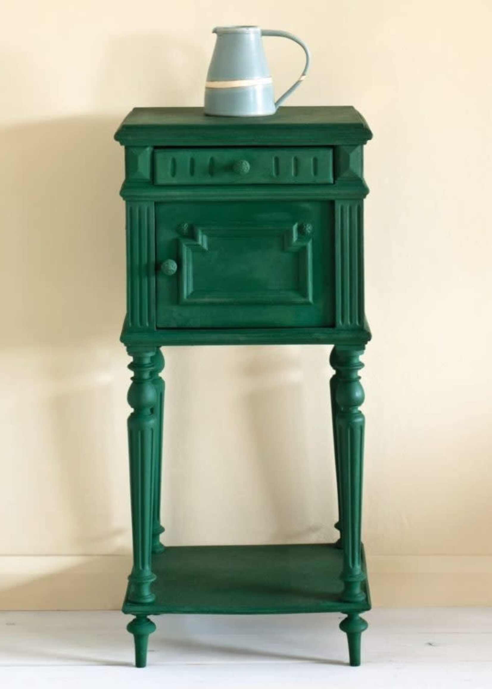 Annie Sloan Amsterdam Green 1L Chalk Paint® by Annie Sloan